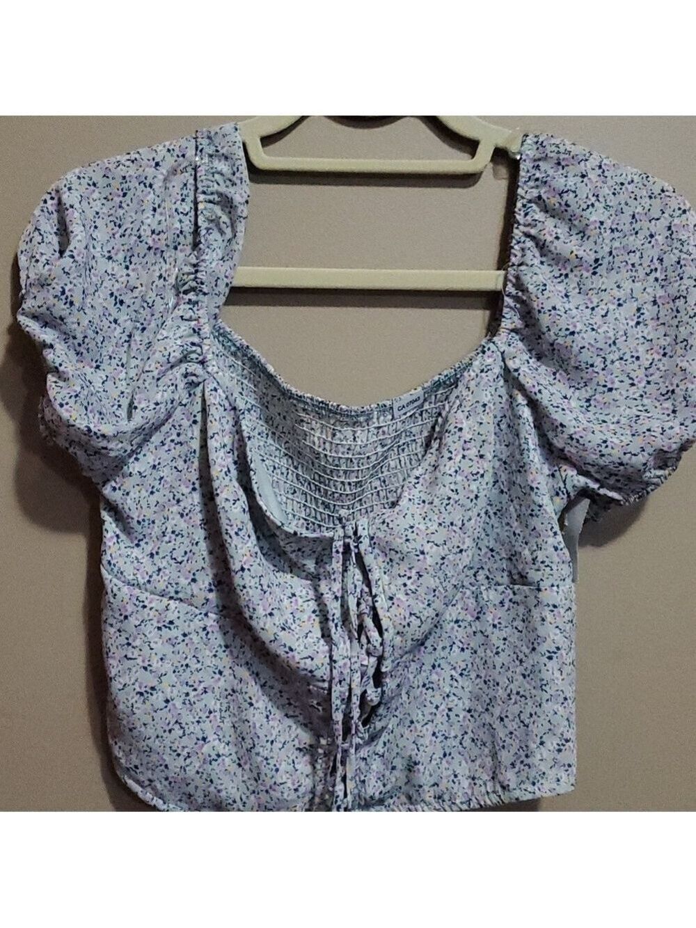 Crop top size large